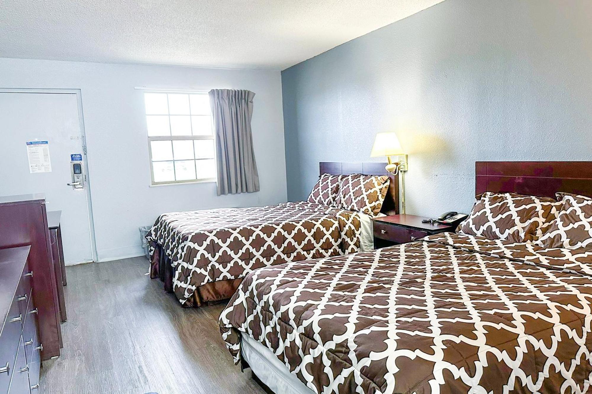Happy Stay Inn Madisonville I-69 By Oyo Zewnętrze zdjęcie